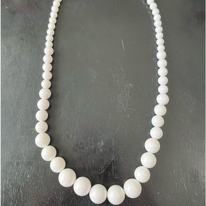 ONE PRE-OWNED 24” WHITE GRADUATED BEADS NECKLACE CTM2